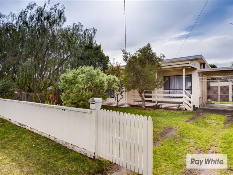 98 Alma Street, Tootgarook VIC 3941