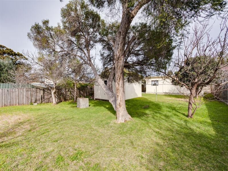 98 Alma Street, Tootgarook VIC 3941