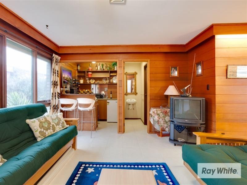 8 Croanna Street, Rye VIC 3941