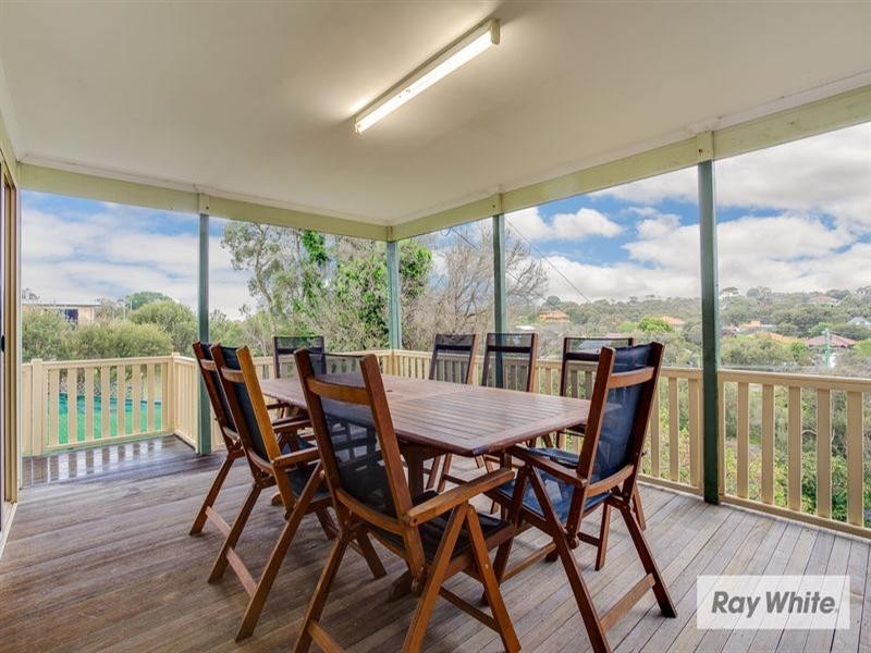 98 Weeroona Street, Rye VIC 3941