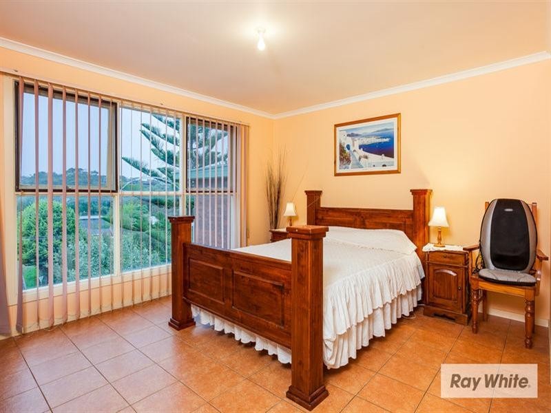 98 Weeroona Street, Rye VIC 3941