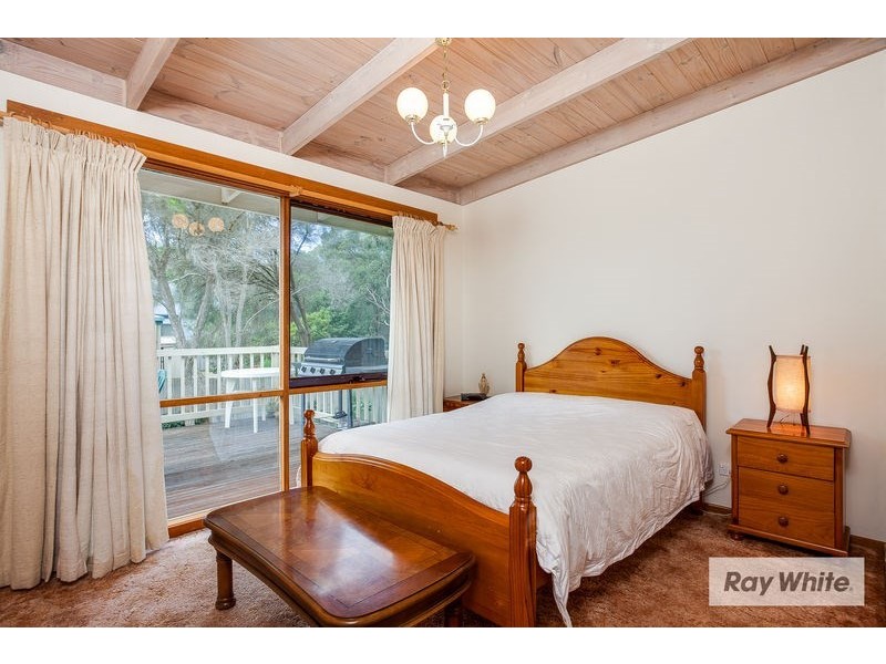 33 Iolanda Street, Rye VIC 3941