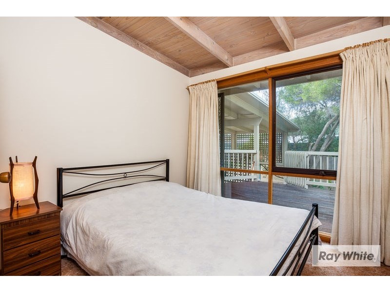 33 Iolanda Street, Rye VIC 3941