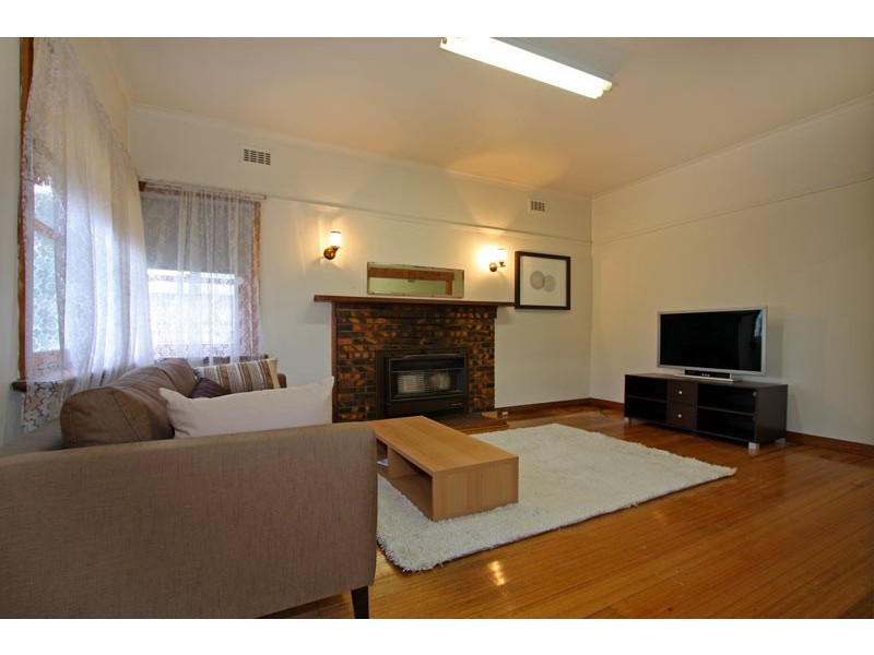 36 Sixth Avenue, Rosebud VIC 3939