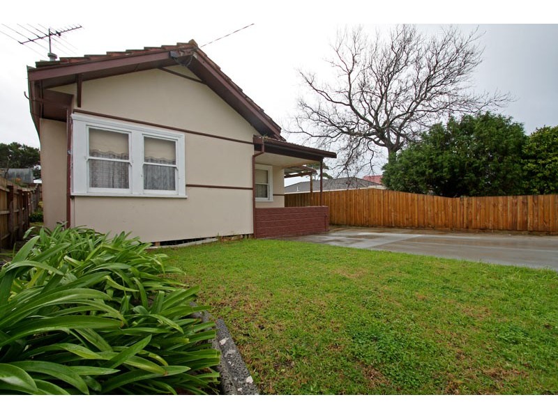 36 Sixth Avenue, Rosebud VIC 3939