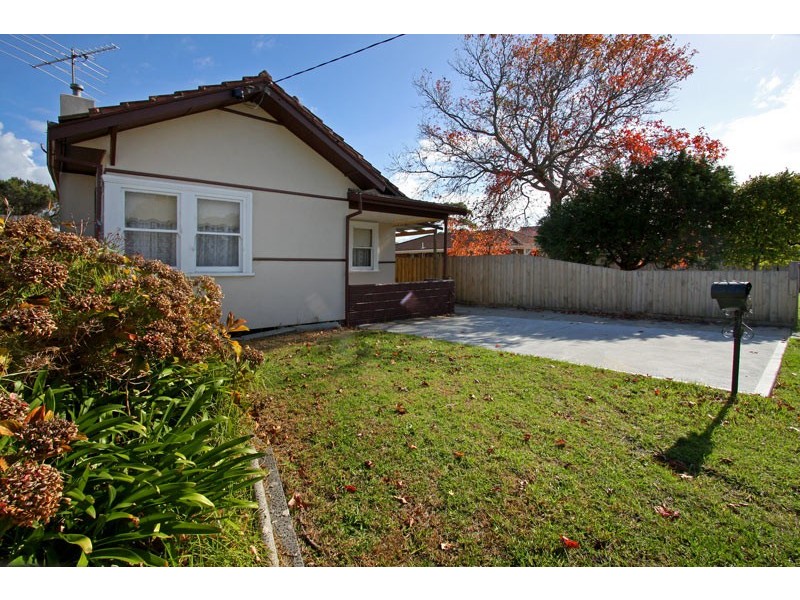 36 Sixth Avenue, Rosebud VIC 3939