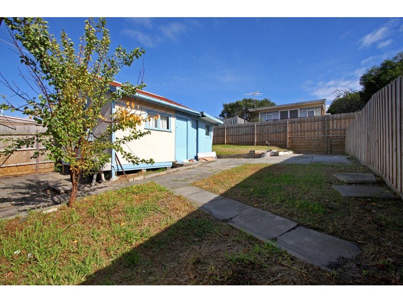 36 Sixth Avenue, Rosebud VIC 3939