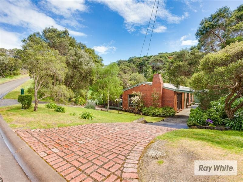 32 Owarra Street, Rye VIC 3941