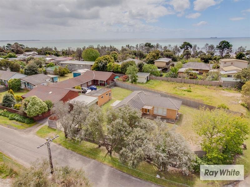 4 Kevin Street, Tootgarook VIC 3941