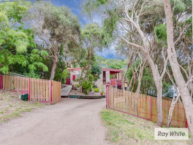 6 Yannuga Street, Rye VIC 3941