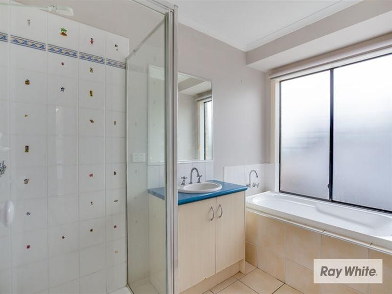 76 Curlew Drive, Rosebud West VIC 3940