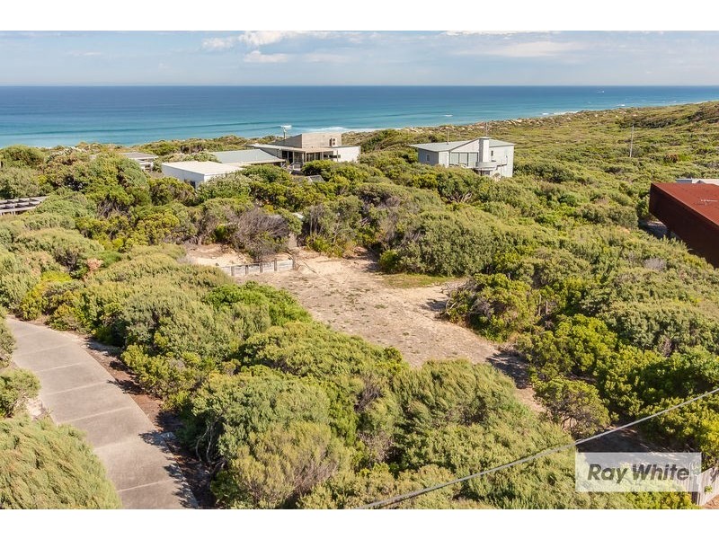 48 Constantine Avenue, St Andrews Beach VIC 3941