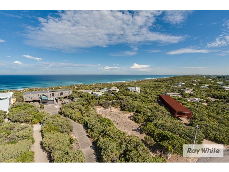 48 Constantine Avenue, St Andrews Beach VIC 3941