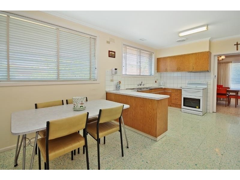 12 Medoro Grove, Mulgrave VIC 3170