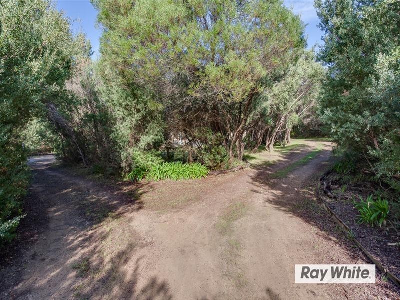 47 Alex Drive, St Andrews Beach VIC 3941