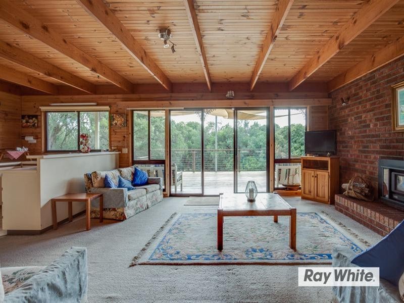 47 Alex Drive, St Andrews Beach VIC 3941