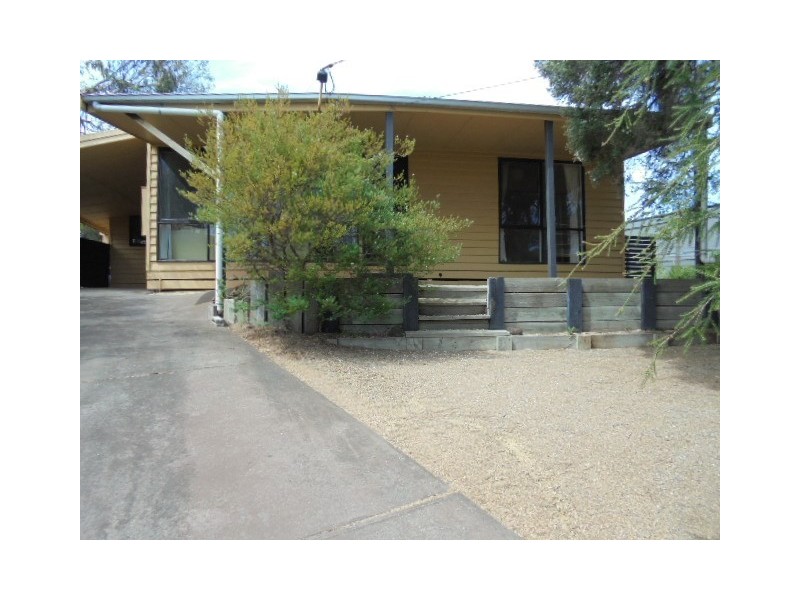 14 Geoffrey Street, Blairgowrie VIC 3942