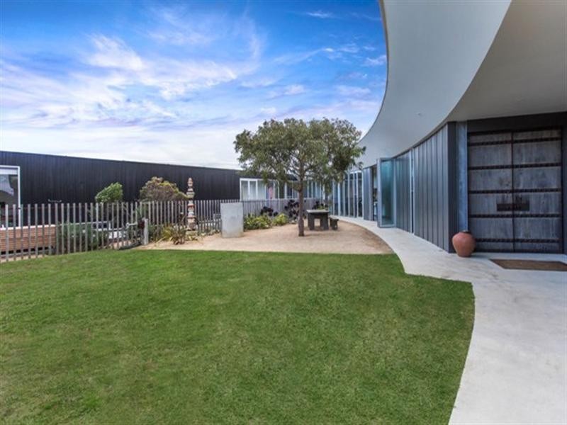 7 Schutt Drive, Rye VIC 3941