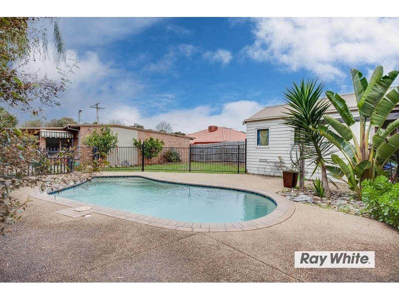 68 Valley Drive, Rye VIC 3941