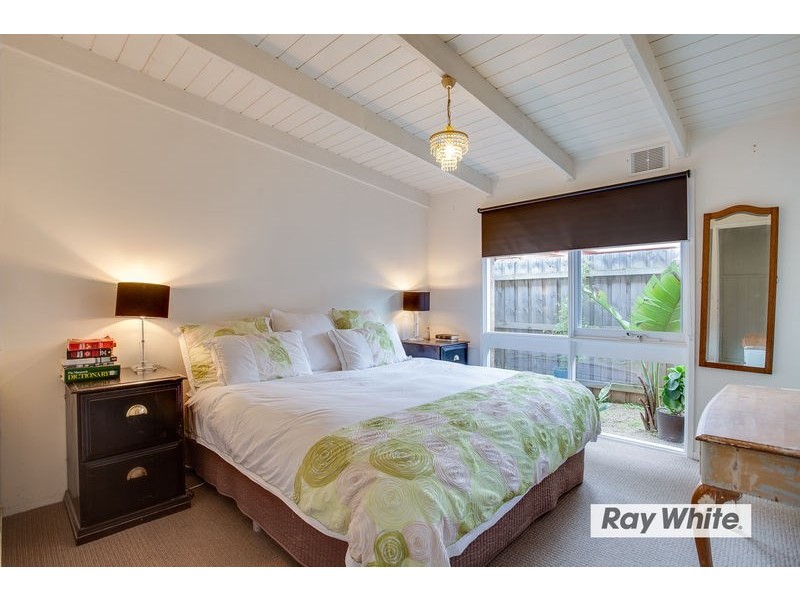 68 Valley Drive, Rye VIC 3941