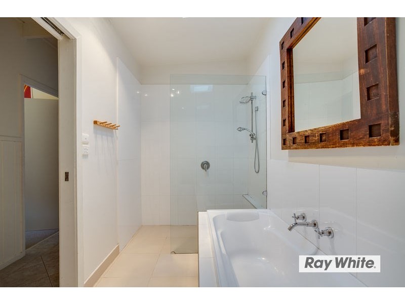 68 Valley Drive, Rye VIC 3941