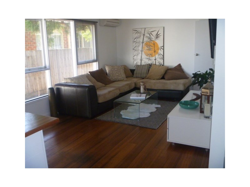 181 Sixth Avenue, Rosebud VIC 3939