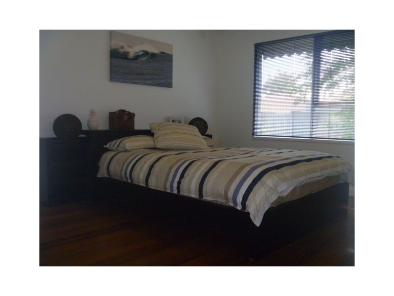 181 Sixth Avenue, Rosebud VIC 3939