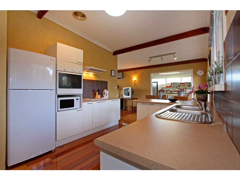 45 Mawarra Avenue, Rosebud West VIC 3940