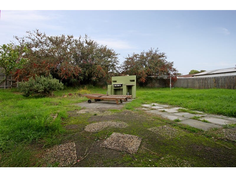 45 Mawarra Avenue, Rosebud West VIC 3940