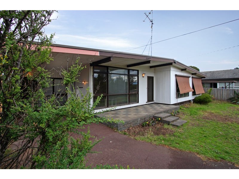 45 Mawarra Avenue, Rosebud West VIC 3940