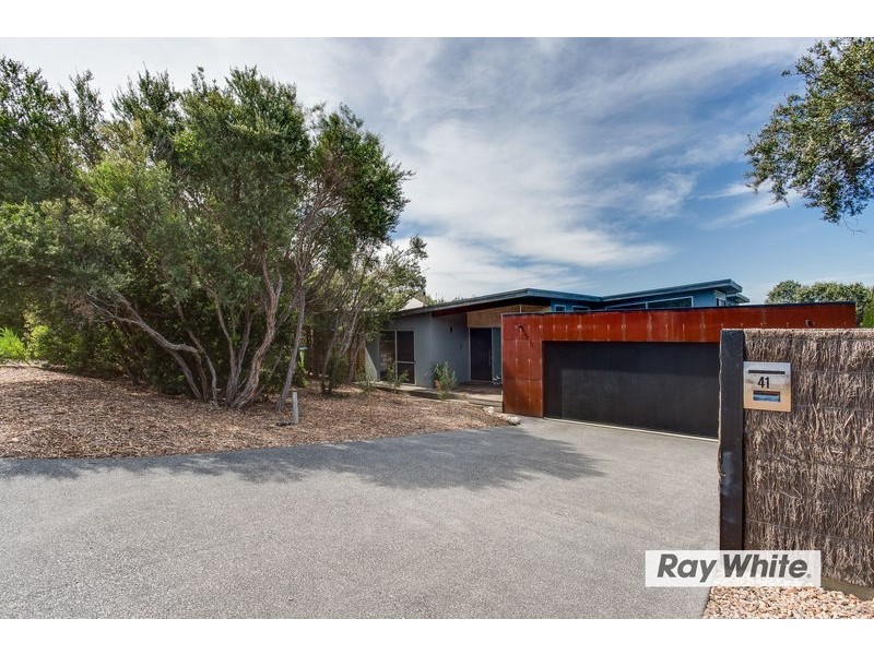 41 Alex Drive, St Andrews Beach VIC 3941