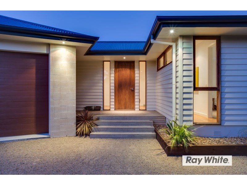 10 Arunta Court, Rye VIC 3941