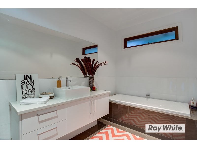 10 Arunta Court, Rye VIC 3941