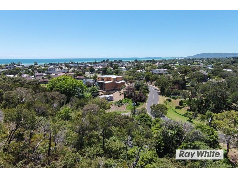 2 Valley Drive, Rye VIC 3941