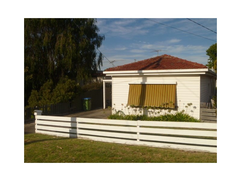 87 Third Avenue, Rosebud VIC 3939