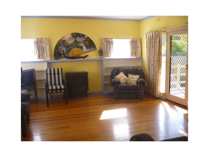 10 Loatta Street, Rye VIC 3941