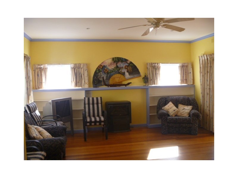 10 Loatta Street, Rye VIC 3941