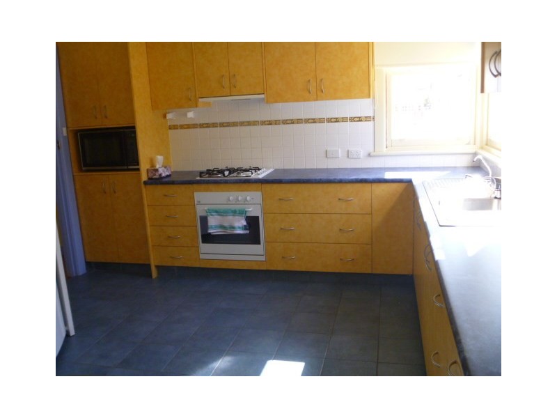 10 Loatta Street, Rye VIC 3941