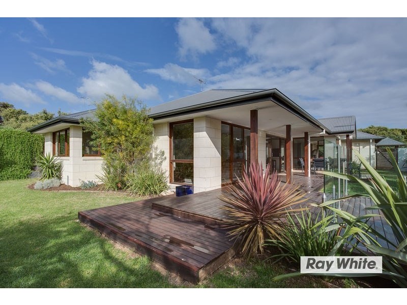 477 Dundas Street, St Andrews Beach VIC 3941