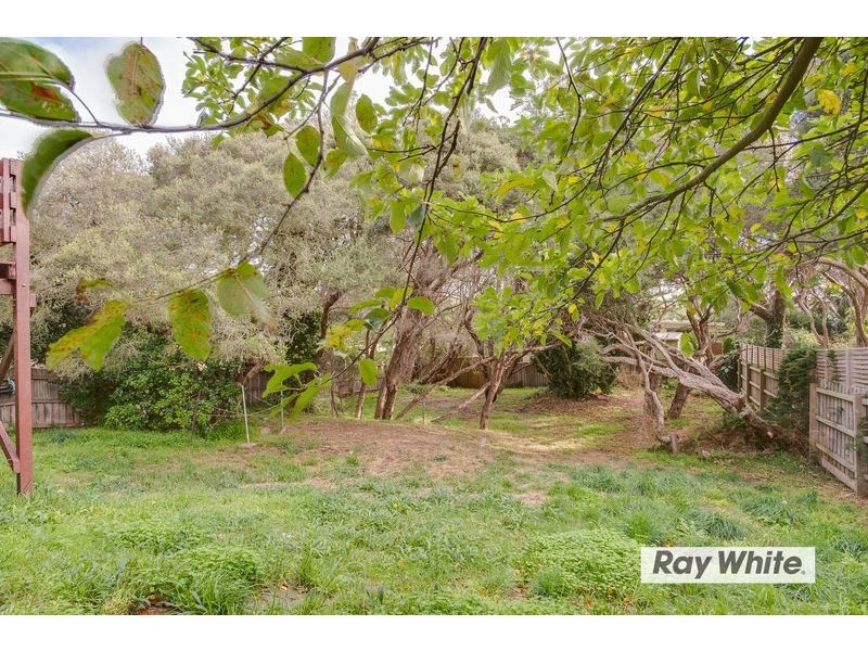 10 Laurel Street, Rye VIC 3941