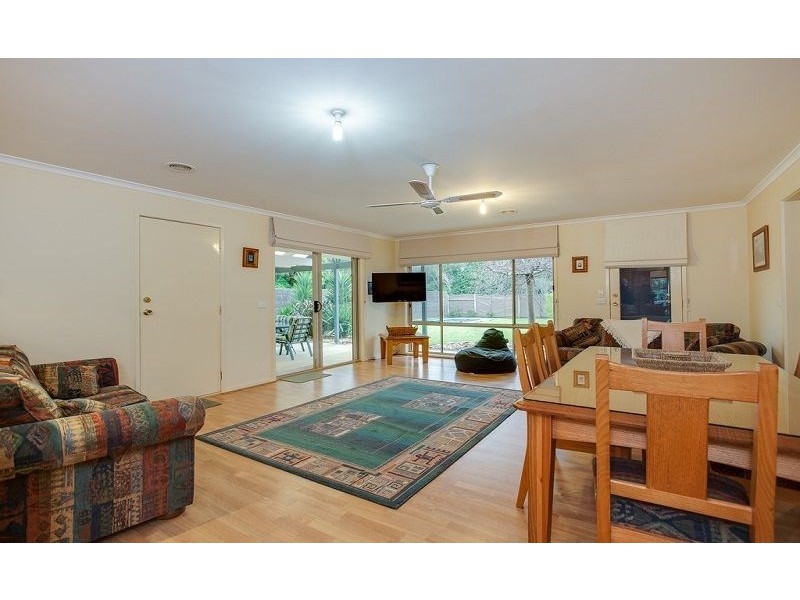 24 Bruce Street, Rye VIC 3941