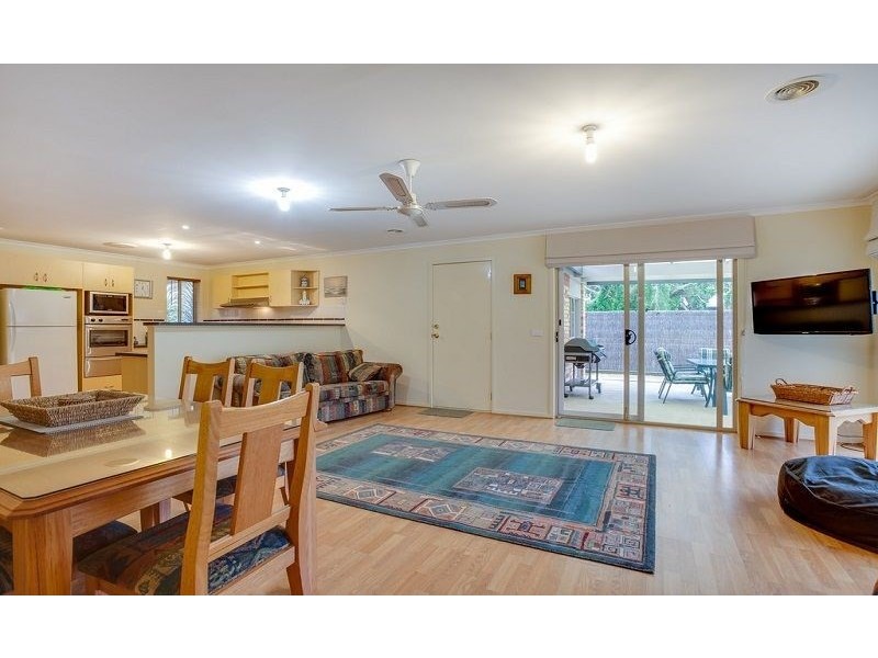 24 Bruce Street, Rye VIC 3941