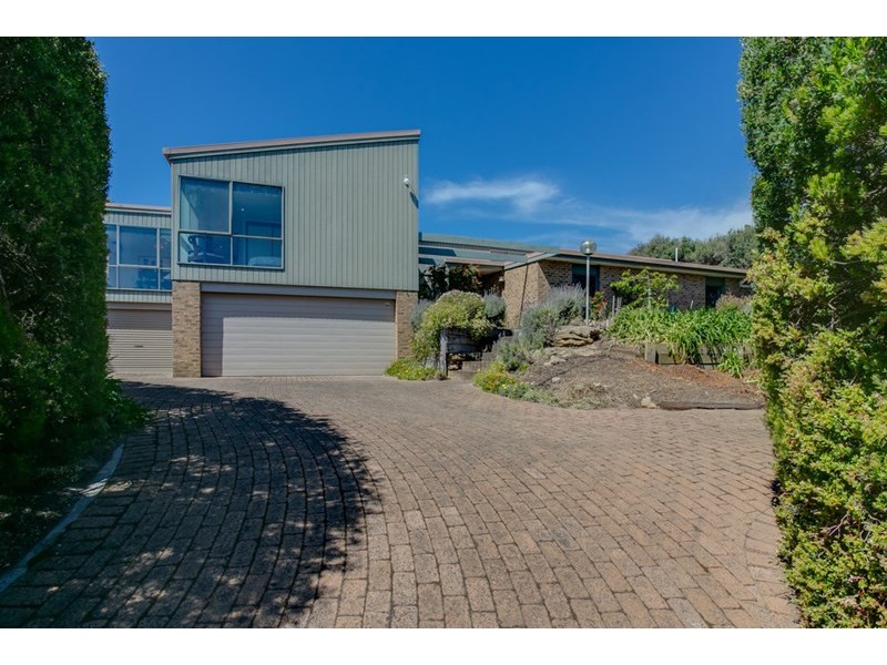 1 Farnsworth Drive, Cape Schanck VIC 3939
