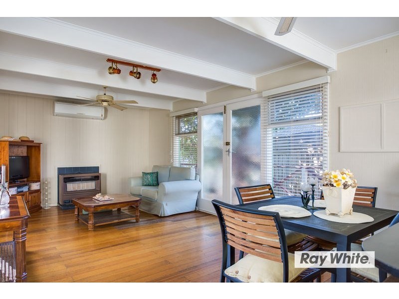 84 Broadway, Rosebud West VIC 3940