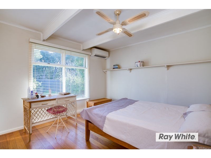 84 Broadway, Rosebud West VIC 3940