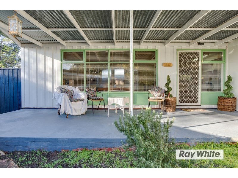84 Broadway, Rosebud West VIC 3940