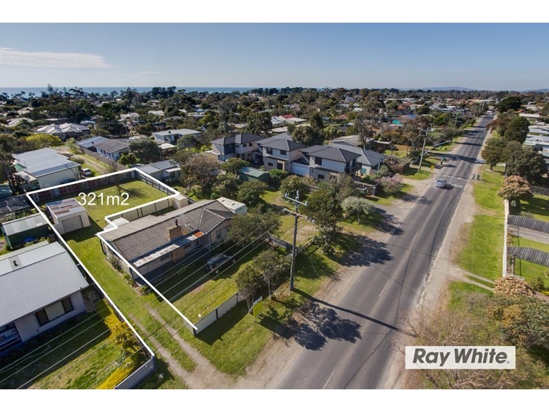 32A Broadway, Rosebud West VIC 3940