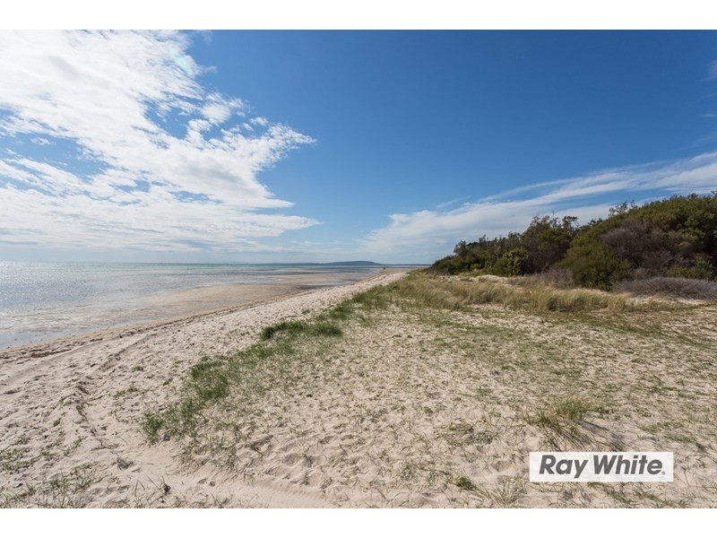 32A Broadway, Rosebud West VIC 3940