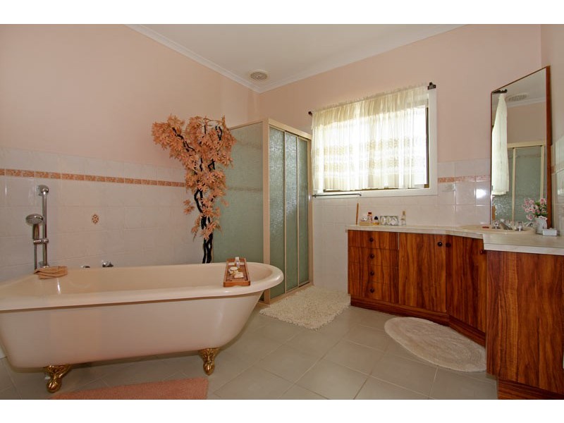 64 Milton Road, Rye VIC 3941