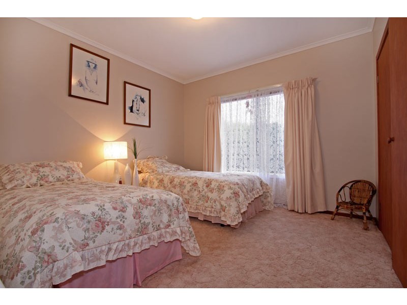 64 Milton Road, Rye VIC 3941